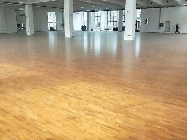 運動木地板要設計木地板的水分