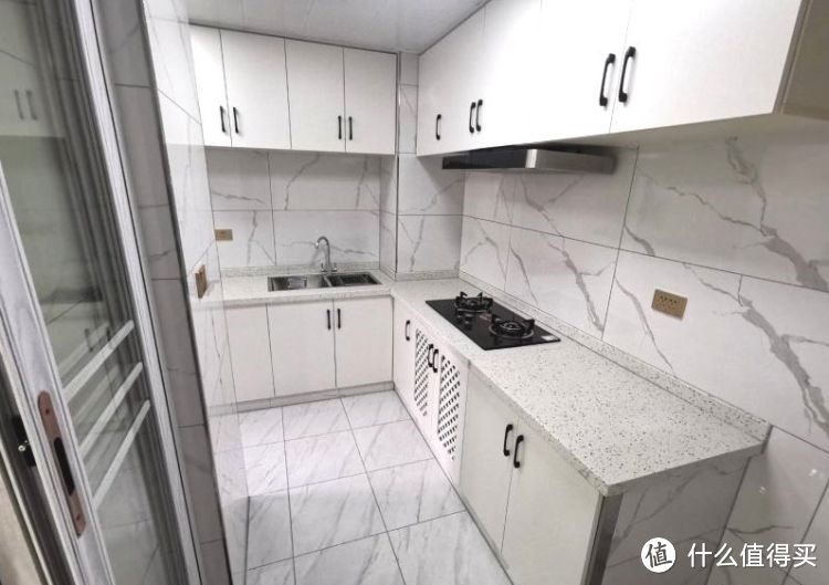 買不起別墅可以看看躍層，128㎡三室兩廳大躍層，堪稱空中別墅