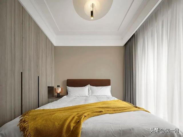 房屋浪漫布置圖片(95平米法式風(fēng)格裝修，輕奢浪漫居所，姐妹們的夢想小家)(圖8)