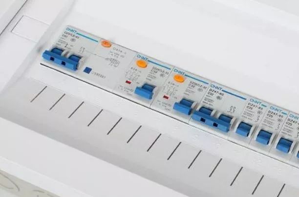 40平米裝修 40平米小戶(hù)型裝修_小戶(hù)型廚衛(wèi)裝修_個(gè)小戶(hù)型創(chuàng)意設(shè)計(jì) 小戶(hù)型裝修