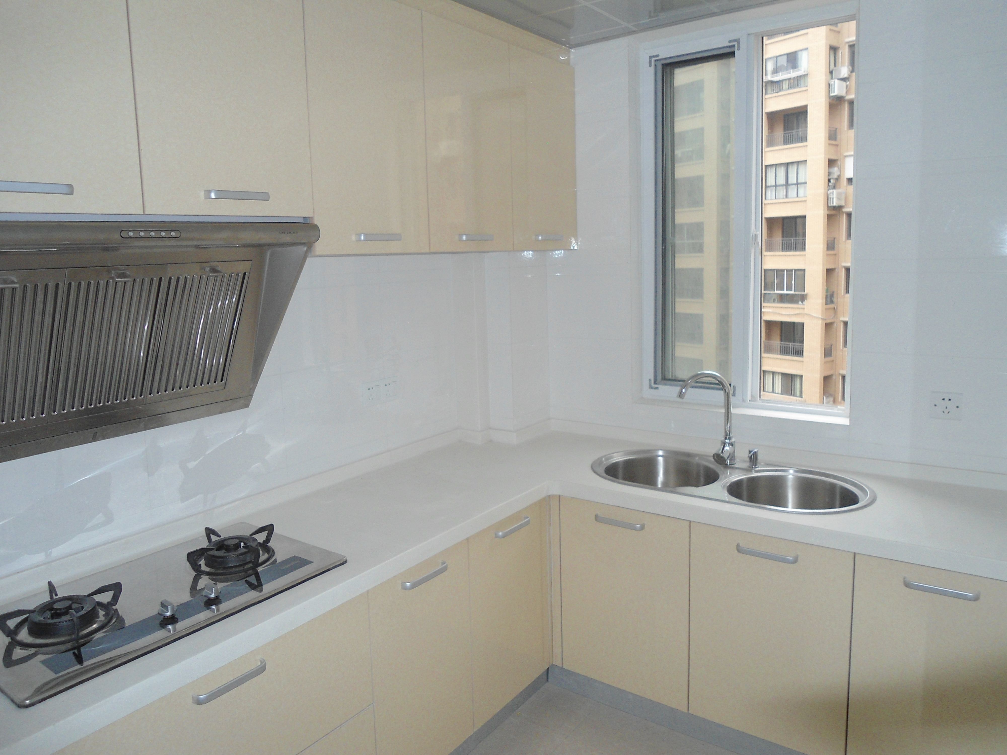 廚房吧臺(tái)裝修效果圖欣賞_廚房裝修效果圖欣賞_廚房餐廳裝修效果圖欣賞