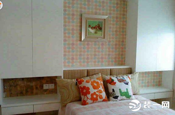 哪款床頭嵌入式衣柜效果圖對映你的臥室裝修風格？