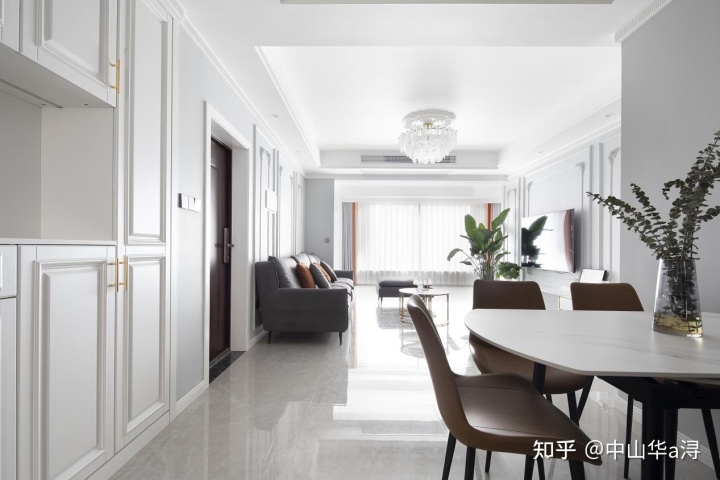 【中山華潯】優(yōu)雅的簡歐風(fēng)格平層住宅，柔和的客廳設(shè)計實在太舒服了