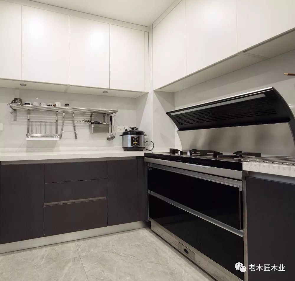 實(shí)木家具裝修效果圖_裝修家具買(mǎi)實(shí)木白胚_(dá)雙葉家具實(shí)木沙發(fā)墊