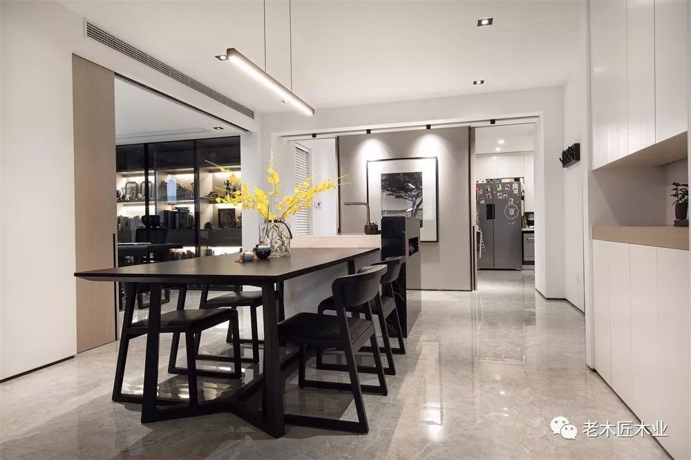 雙葉家具實(shí)木沙發(fā)墊_裝修家具買(mǎi)實(shí)木白胚_(dá)實(shí)木家具裝修效果圖