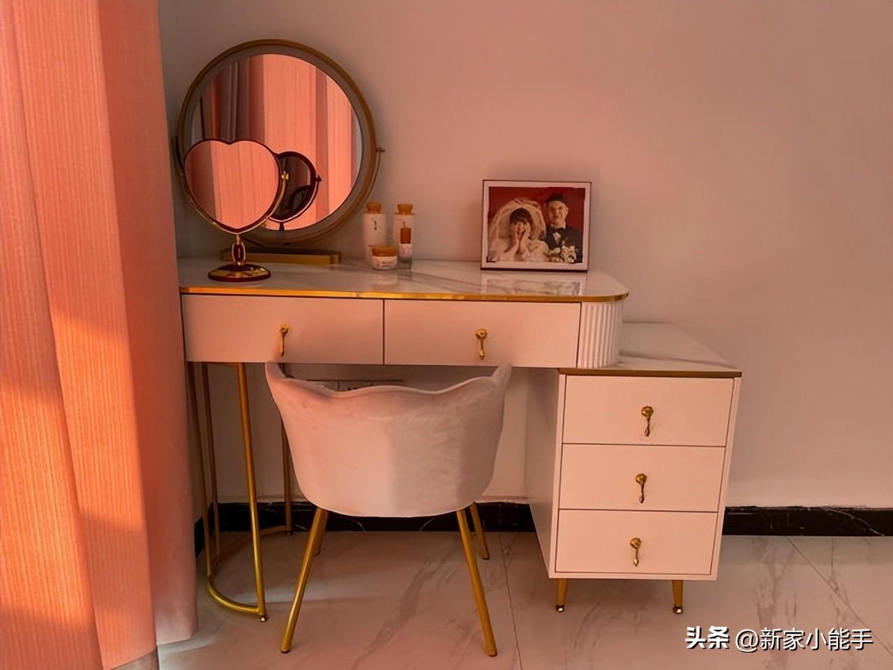 簡單東南亞風(fēng)格裝修圖片客廳_簡單裝修圖片_小客廳簡單裝修圖片