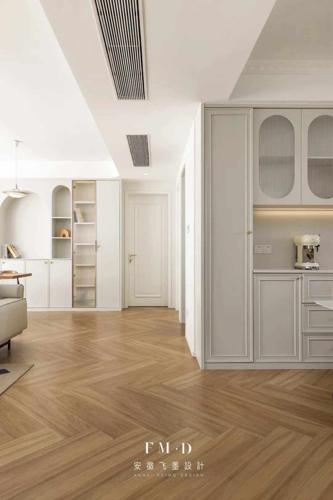 儲(chǔ)物間門裝修效果圖_裝修門_黑胡桃色門裝修效果圖