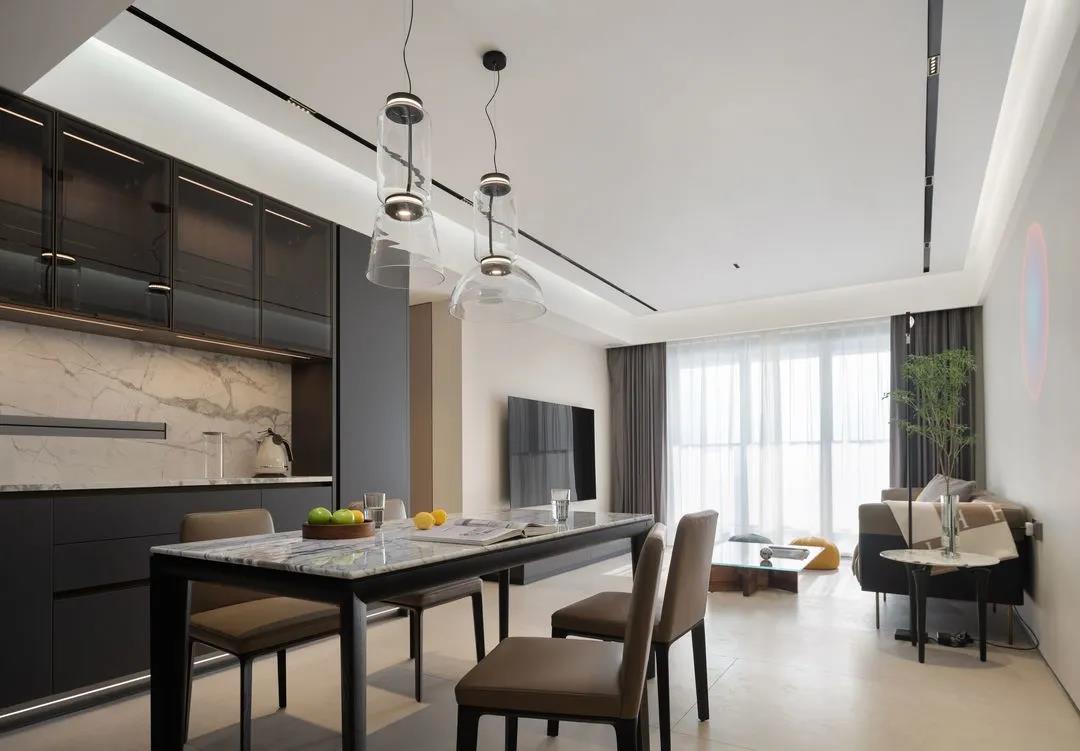 122㎡全屋高能：玄關(guān)收納/無吊頂/觀景陽臺，贊！