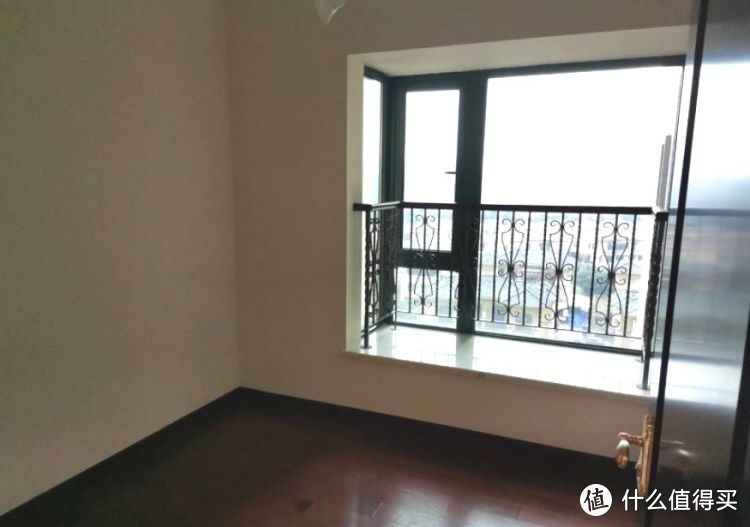 首付10萬入手的單身公寓，51㎡一室一廳恒大精裝房，月供1200元