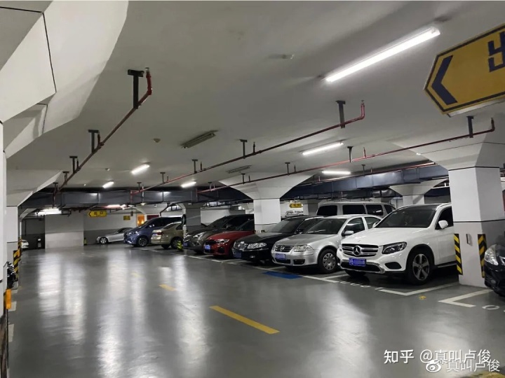 “我這輩子沒(méi)見(jiàn)過(guò)這么好的車(chē)庫(kù)?！?></a></p>
            <h3 class=