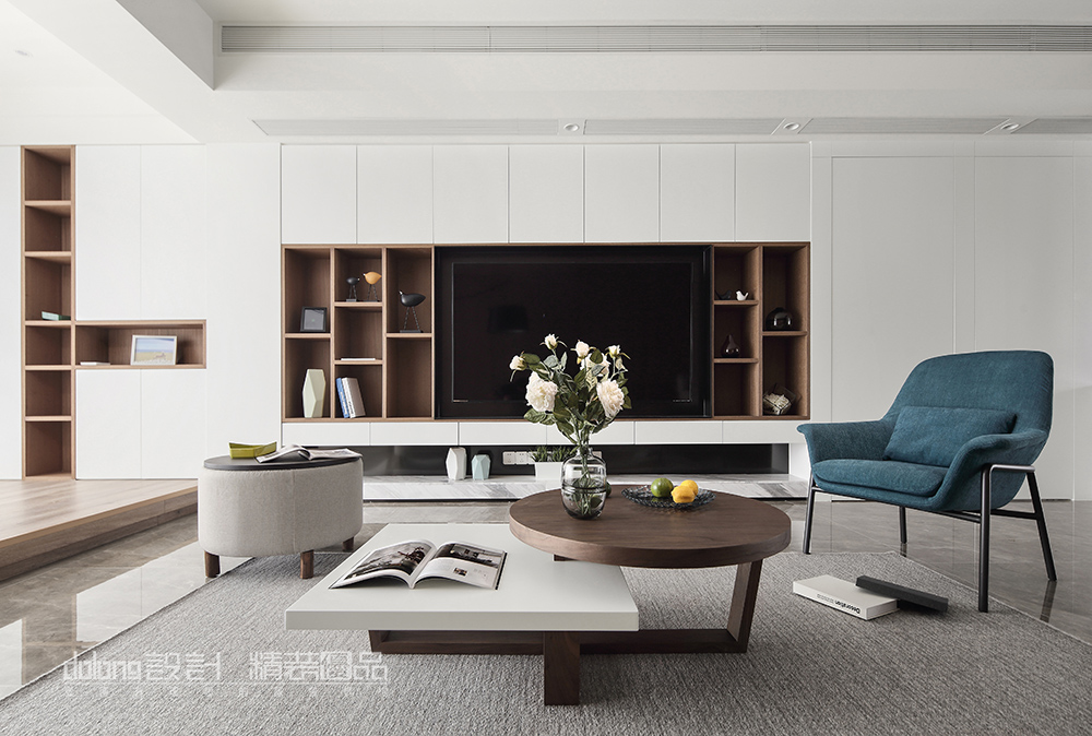 客廳電視背景墻裝修效果圖大氣39平現(xiàn)代小戶(hù)型案例圖現(xiàn)代簡(jiǎn)約客廳設(shè)計(jì)圖片賞析
